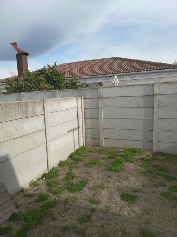 2 Bedroom Property for Sale in Highbury Western Cape